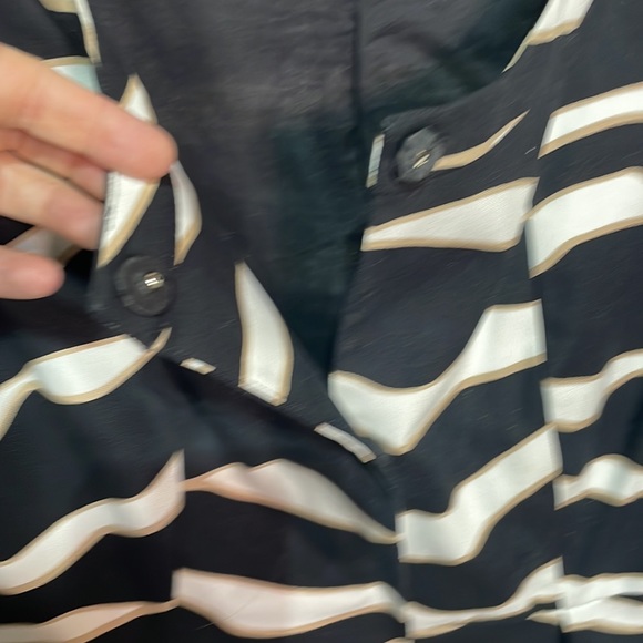 Kenneth Cole Reaction 10 puff short sleeve animal print black white jacket euc - Picture 6 of 13